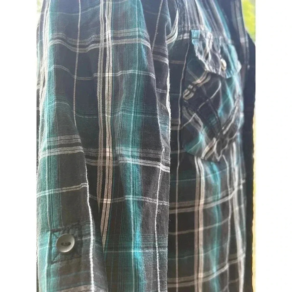 Rerun long sleeve button up medium green plaid - Picture 3 of 5